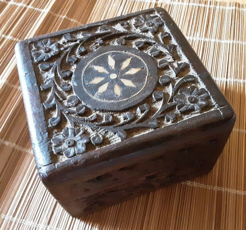 Scatola legno intagliato - scatola,