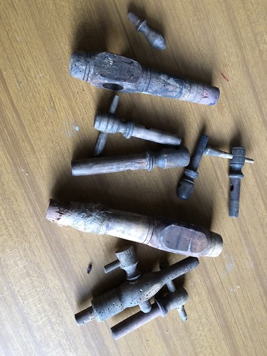 Spine antichi rubinetti - spine,