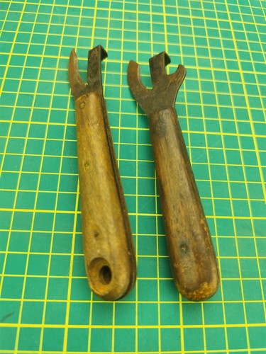 Apriscatole antichi legno - antichi,